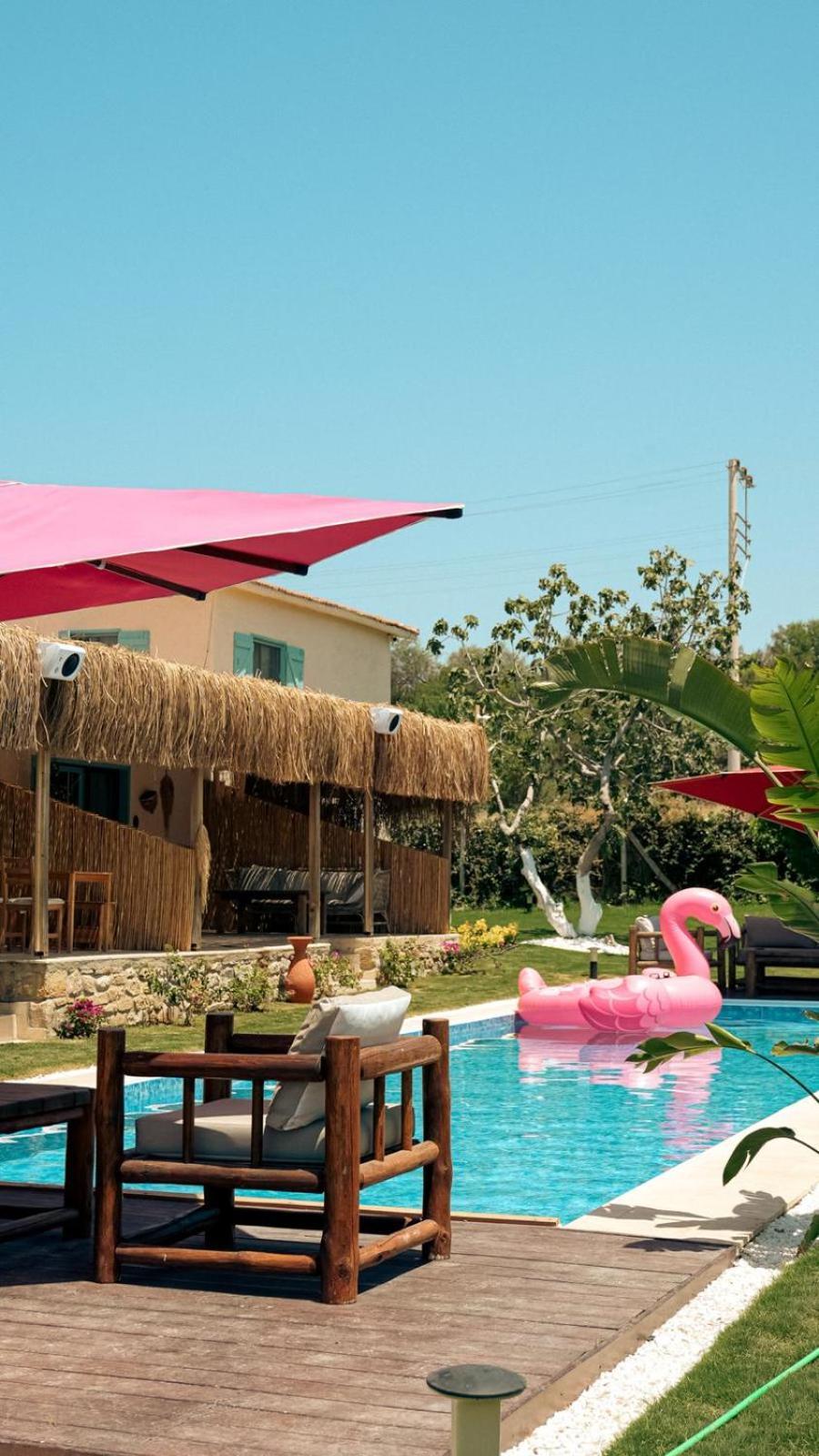 Ride And Stay Çeşme Exterior photo