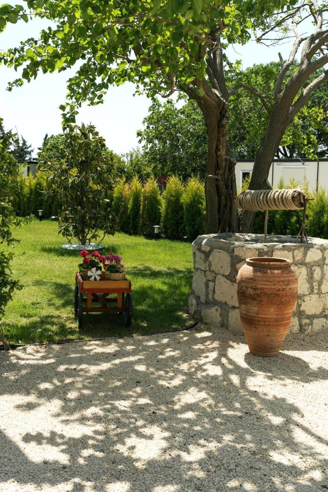 Ride And Stay Çeşme Exterior photo