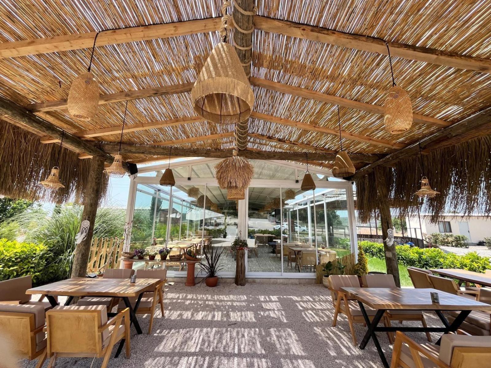 Ride And Stay Çeşme Exterior photo