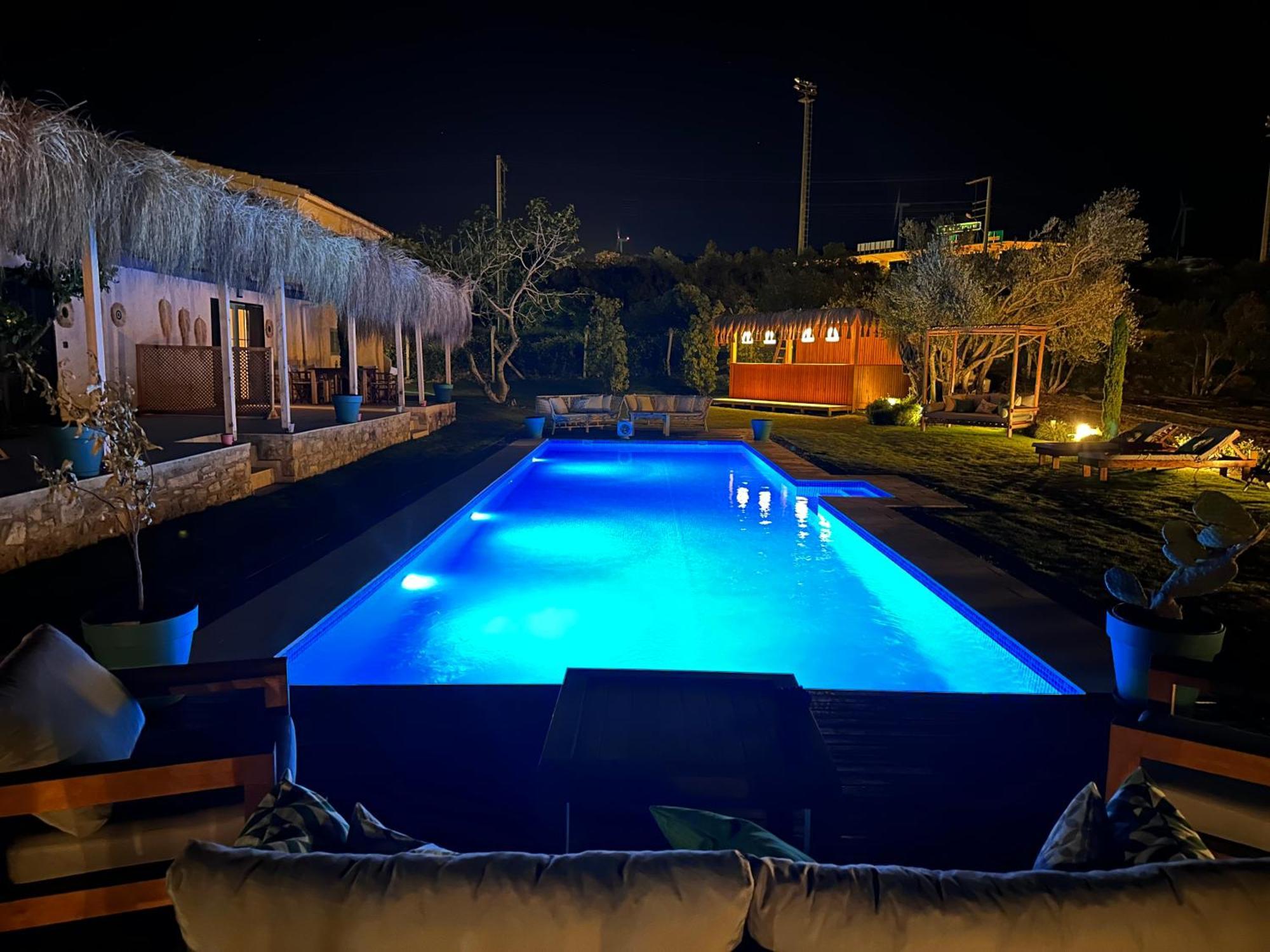 Ride And Stay Çeşme Exterior photo