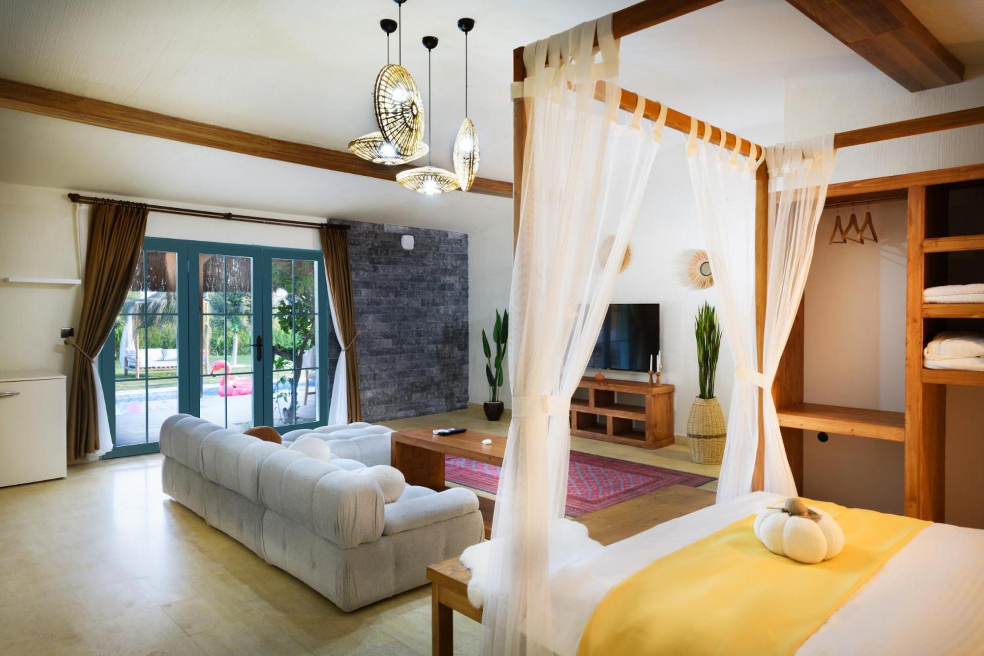Ride And Stay Çeşme Exterior photo
